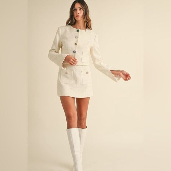 952. TWEED SKIRT AND JACKET SET WITH JEWEL BUTTONS!! - Picture 3 of 12